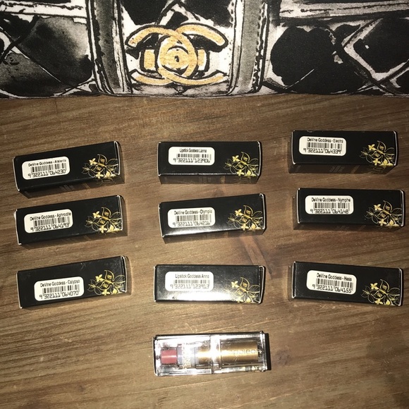 NIB Napoleon Perdis Divine Goddess Lipstick Bundle - Picture 3 of 7